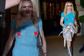 Madonně se v Paříži ve velmi krátkých šatech přihodila trapná nehoda